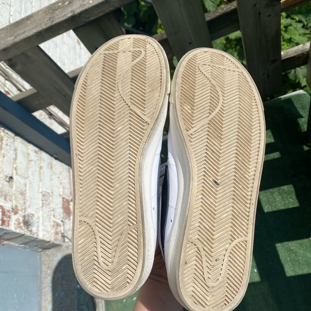 Nike Blazers Women's White and Black High-Top Sneakers - Picture 5 of 8